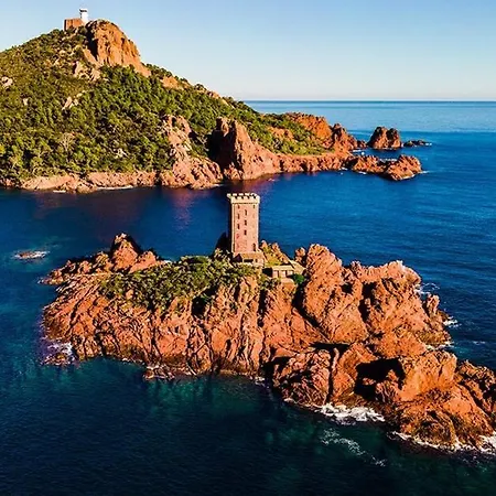 T2 Cocon à 5 Min De La Calme&confort Saint-Raphaël